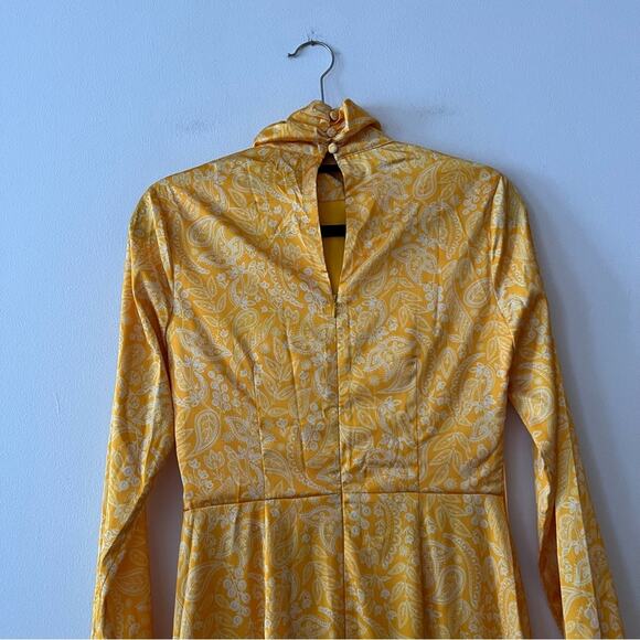 NWOT Alexia Admor Mock Neck Draped Midi Dress In Yellow Paisley - Picture 7 of 10